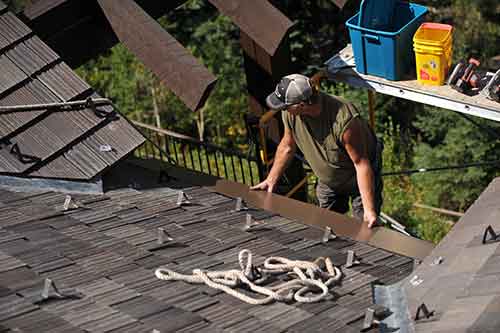 professional roofer